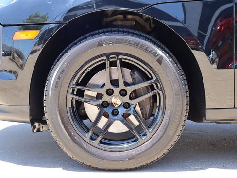 Used 2020 Porsche Macan image 59