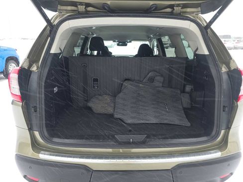 Used 2023 Subaru Ascent Premium w/ Convenience Package AWD/4WD image 7