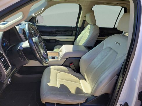 Used 2019 Ford Expedition Platinum RWD image 28