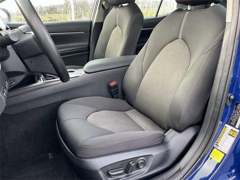Used 2024 Toyota Camry LE image 27
