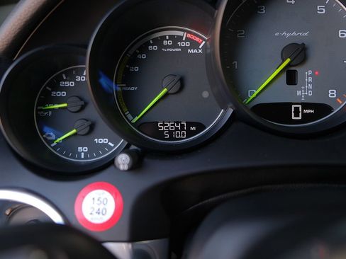 Used 2017 Porsche Cayenne S image 53