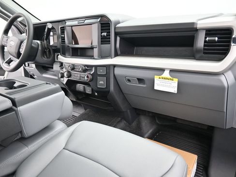 Used 2026 Ford F250 XL AWD/4WD image 21