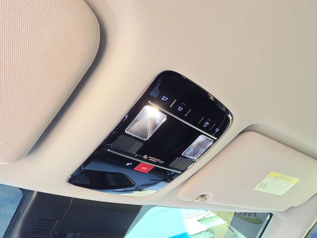 Used 2025 Hyundai Santa Fe SEL FWD image 30