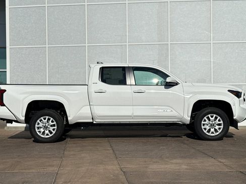 New 2026 Toyota Tacoma SR5 image 3
