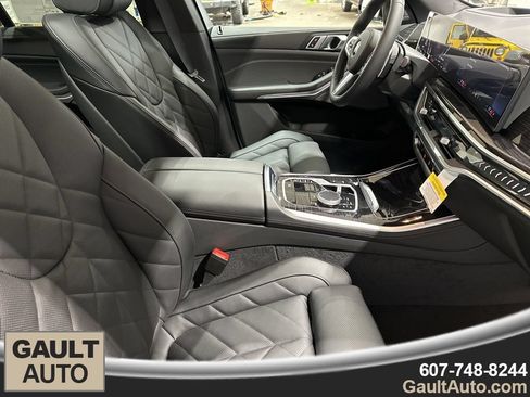 New 2026 BMW X5 xDrive40i w/ M Sport Package AWD/4WD image 19