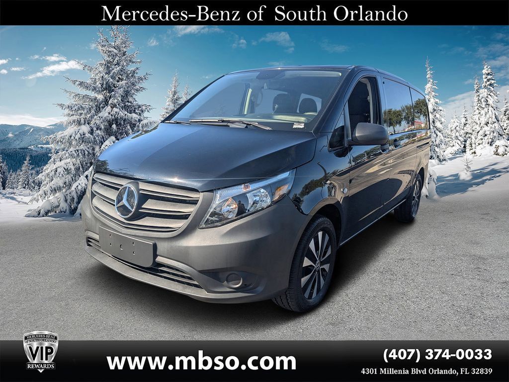 Used 2023 Mercedes-Benz Metris Passenger image 18
