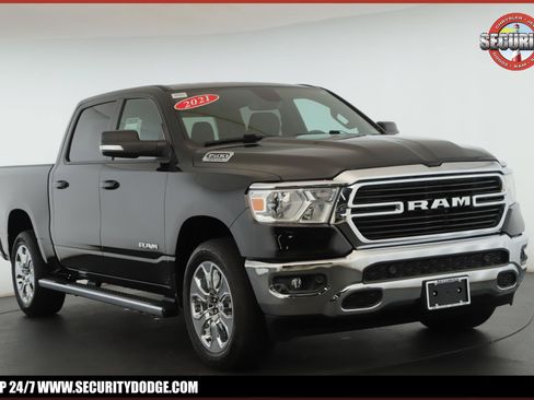 Used 2021 RAM 1500 Big Horn AWD/4WD image 1