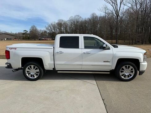 Used 2017 Chevrolet Silverado 1500 High Country image 6