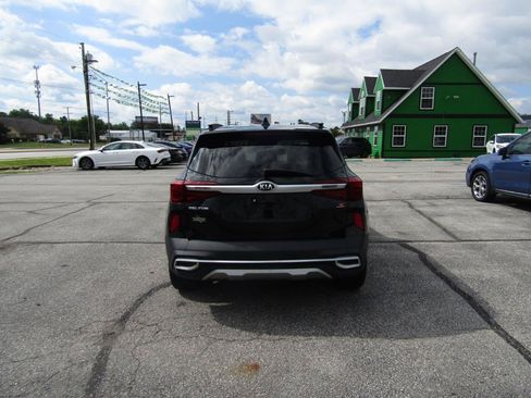 Used 2021 Kia Seltos S FWD image 6