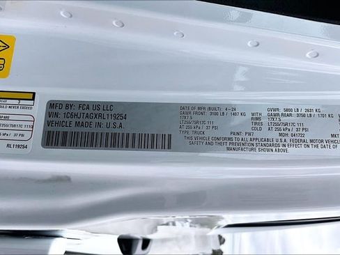 Used 2024 Jeep Gladiator Sport image 16