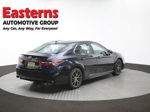 Used 2021 Toyota Camry SE image 40