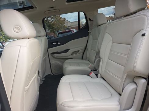 Certified 2022 GMC Acadia Denali w/ Denali Ultimate Package image 25