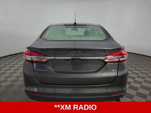 Used 2017 Ford Fusion SE FWD image 7