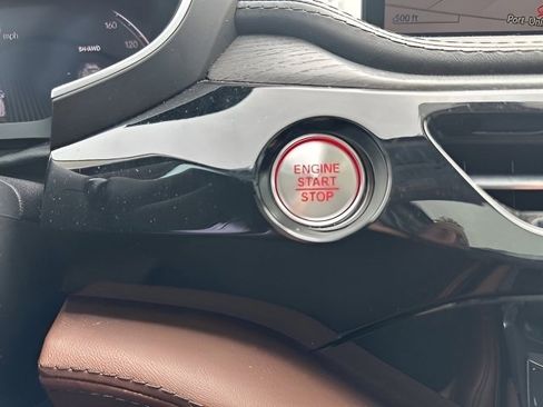 Used 2023 Acura MDX SH-AWD w/ Advance Package image 30