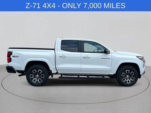 Used 2026 Chevrolet Colorado Z71 w/ Technology Package AWD/4WD image 5