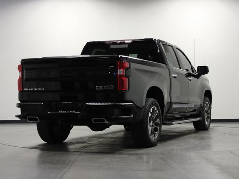 Used 2022 Chevrolet Silverado 1500 High Country AWD/4WD image 4