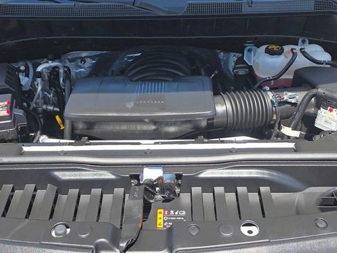 Used 2025 Chevrolet Silverado 1500 W/T RWD image 11