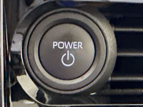 Used 2023 Subaru Solterra AWD image 21