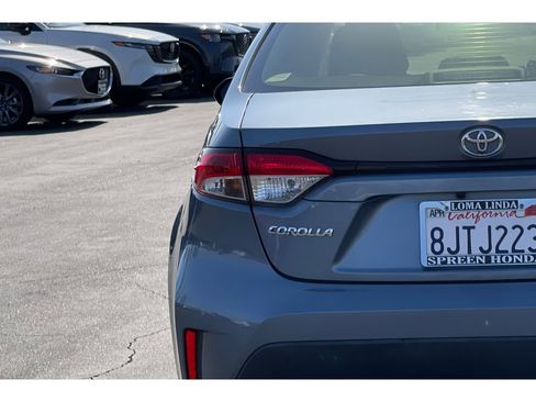 Used 2020 Toyota Corolla LE w/ Carpet Mat Package (TMS) FWD image 14