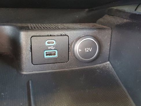 Used 2021 Ford Escape SEL image 28