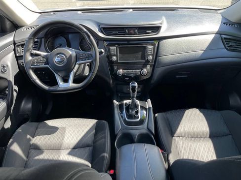 Used 2018 Nissan Rogue SV AWD/4WD image 13