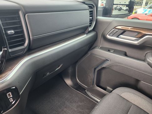 Used 2025 Chevrolet Silverado 2500 LT w/ Trail Boss Package image 37