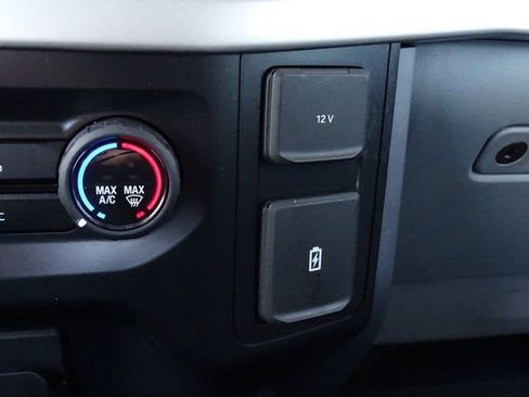 Used 2023 Ford F150 XLT image 39