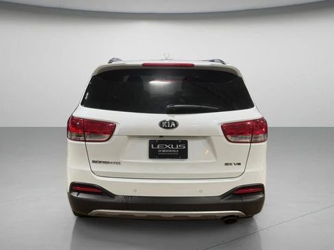 Used 2018 Kia Sorento EX w/ EX Advanced Touring Package image 4