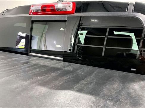 Used 2023 Chevrolet Colorado Z71 w/ Z71 Convenience Package 2 AWD/4WD image 26