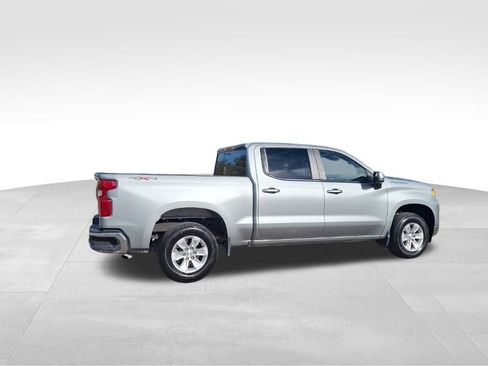 Used 2025 Chevrolet Silverado 1500 LT image 9