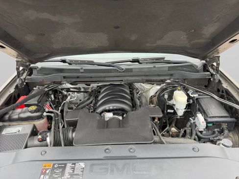 Used 2015 GMC Sierra 1500 SLT w/ SLT Crew Cab Value Package AWD/4WD image 38