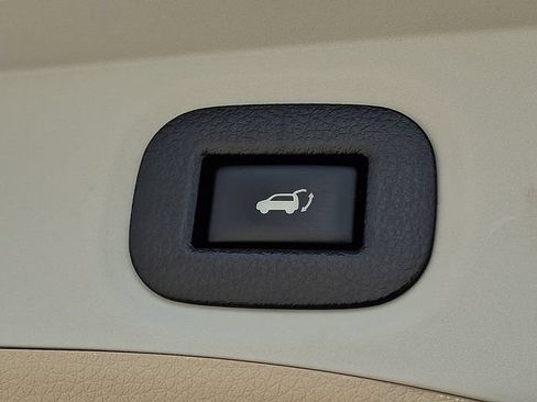 Used 2019 Nissan Rogue SL AWD/4WD image 31