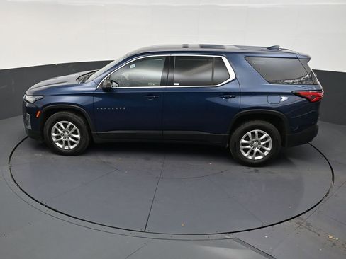 Used 2023 Chevrolet Traverse LS FWD image 13