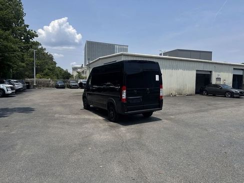 Used 2023 RAM ProMaster 2500 w/ Black Appearance Package FWD image 7