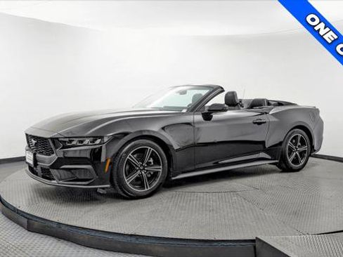 Used 2024 Ford Mustang Premium image 2