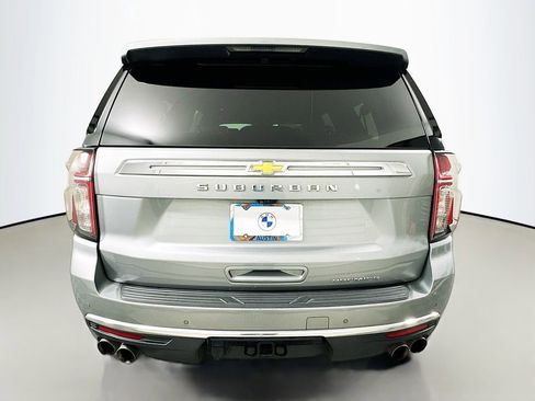 Used 2023 Chevrolet Suburban Premier w/ Advanced Technology Package AWD/4WD image 6