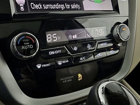 Used 2020 Nissan Murano SL w/ Moonroof Package image 17