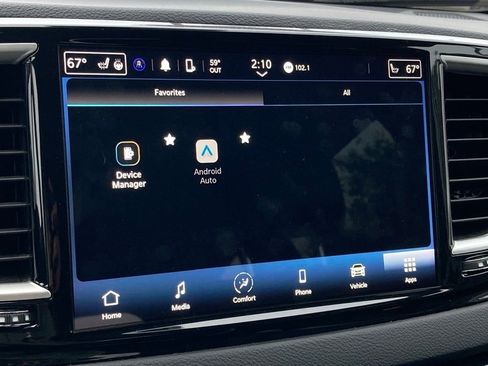 Used 2024 Chrysler Pacifica Touring-L image 23