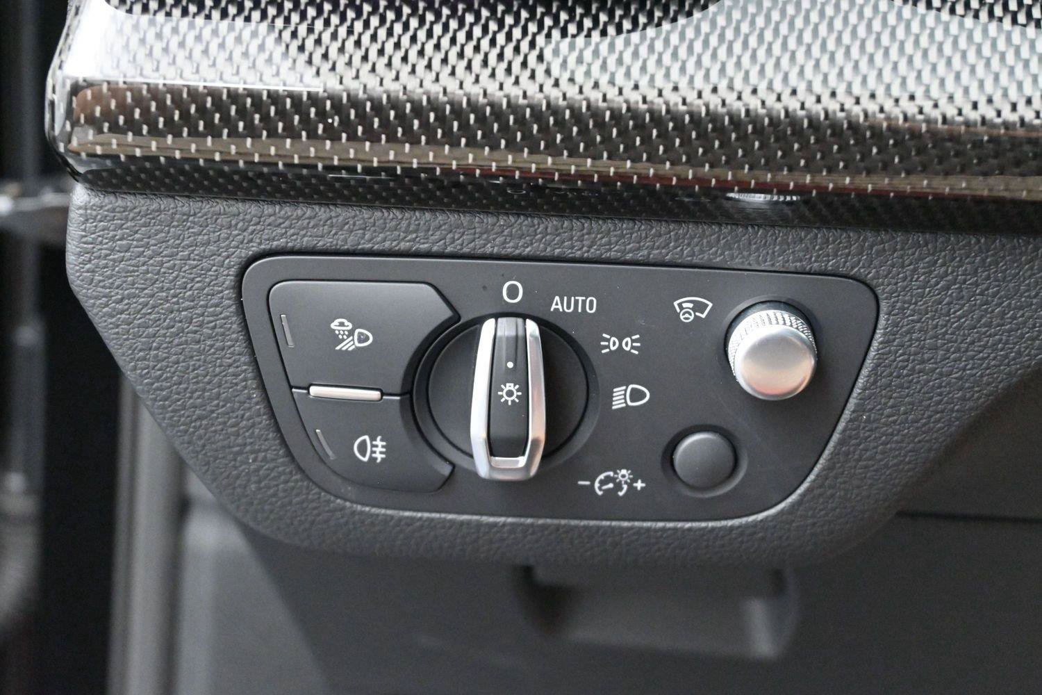 Used 2024 Audi SQ5 Prestige AWD/4WD image 29