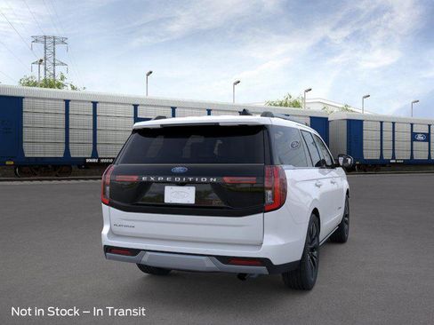 New 2026 Ford Expedition Platinum w/ Driver's Package AWD/4WD image 8