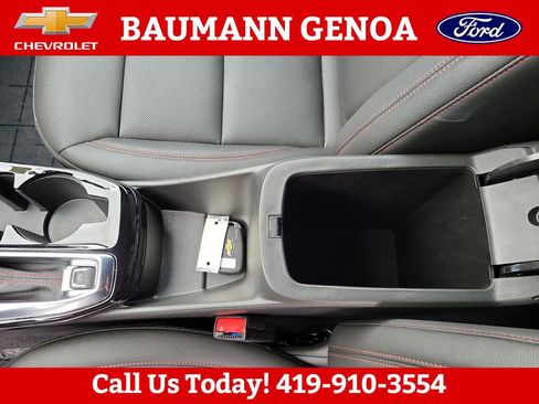 Used 2025 Chevrolet Trax RS w/ Driver Confidence Package FWD image 26