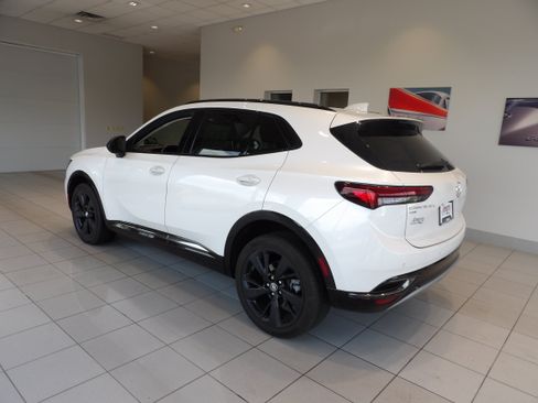 Used 2023 Buick Envision Preferred w/ Sport Touring Package AWD/4WD image 6