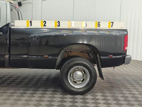 Used 2003 Dodge Ram 3500 Truck SLT image 25