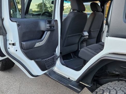 Used 2016 Jeep Wrangler Unlimited Sport w/ Quick Order Package 24S AWD/4WD image 26