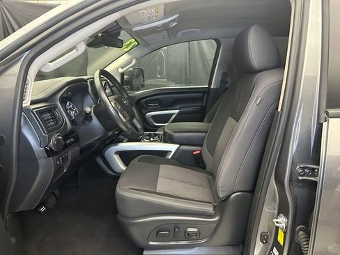 Used 2024 Nissan Titan SV w/ SV Convenience Package AWD/4WD image 21