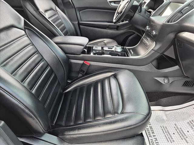 Used 2020 Ford Edge SEL FWD image 18