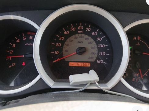 Used 2006 Toyota Tacoma PreRunner image 5