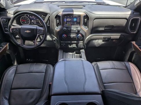 Used 2023 Chevrolet Silverado 2500 High Country w/ Technology Package AWD/4WD image 18