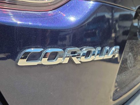 Used 2021 Toyota Corolla LE FWD image 11