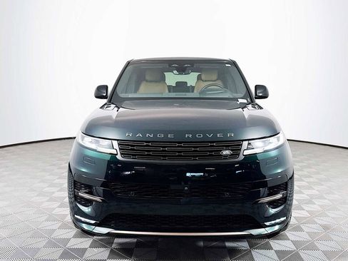 Used 2025 Land Rover Range Rover Sport Dynamic SE image 2
